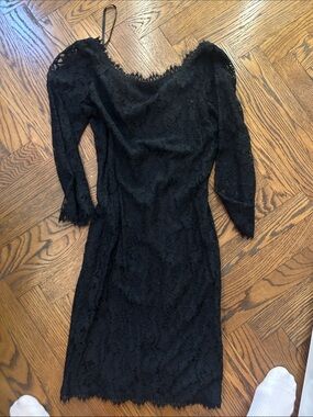 Diane Von Furstenberg Black Lace Long-Sleeve Sheath Dress